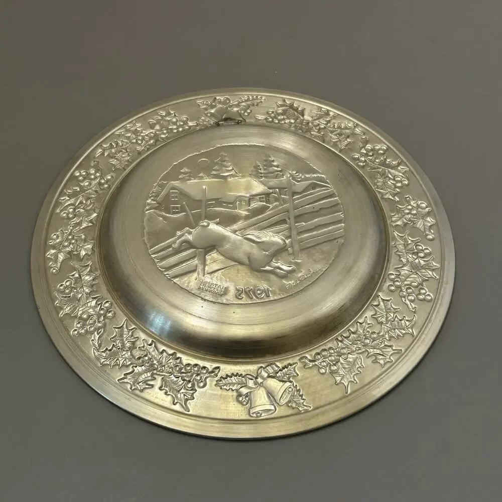 MASTAD PEWTER HOLIDAY PLATE 1975 Christmas 7